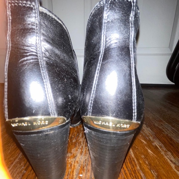 Michael Kors booties - Picture 3 of 5